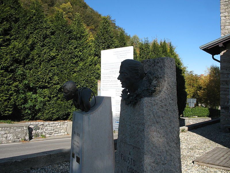 Ghisallo standbeeld Coppi en Bartali