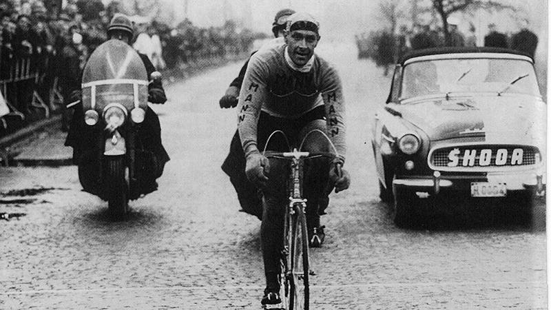 De Elfstedenronde Retrokoers in Brugge