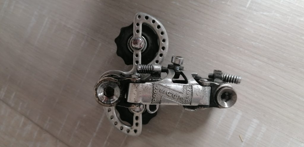 Zeus derailleur