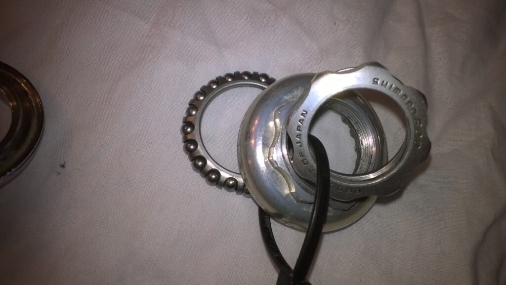 Shimano 600 Arabesque headset